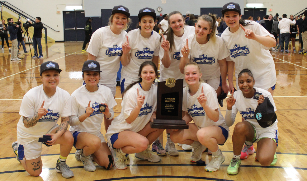 Minnesota West wins first DIII Women's Basketball National Championship